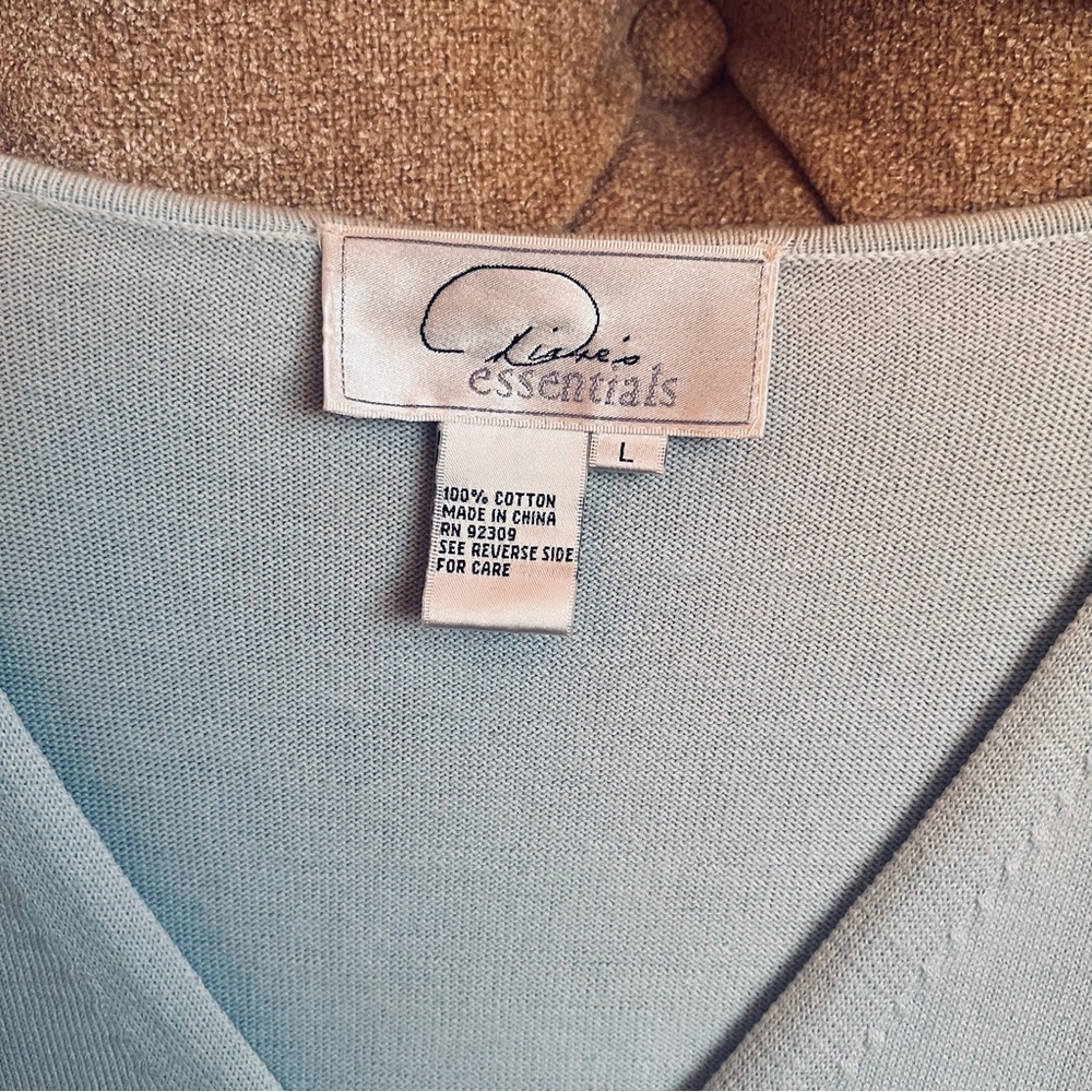 ♦️ 🦋 Baby blue butterfly flower sequin spring cardigan large Diane’s essentials - Picture 6 of 9
